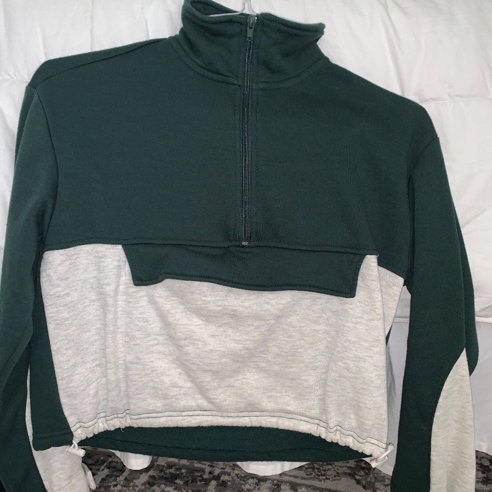GARAGE Turtle Neck Half Zip